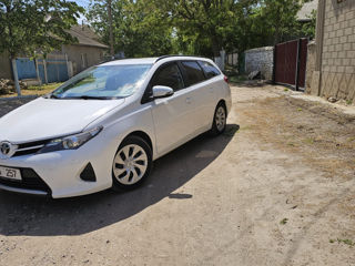 Toyota Auris foto 2