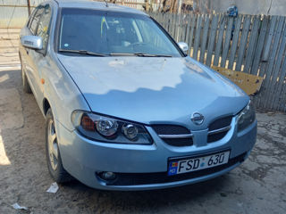 Nissan Almera foto 7