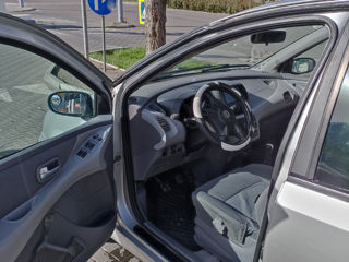 Nissan Almera foto 4