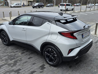 Toyota C-HR foto 10