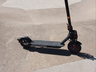 Xiaomi Mi Electric Scooter Pro foto 2