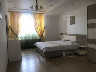 Apartament cu 2 camere, 75 m², Centru, Chișinău foto 3