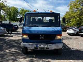 Mercedes 612D foto 2