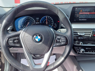 BMW 5 Series foto 18