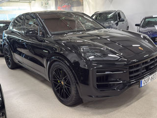 Porsche Cayenne Coupe foto 2