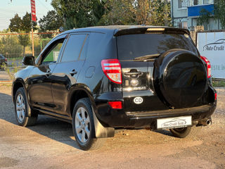 Toyota Rav 4 foto 13