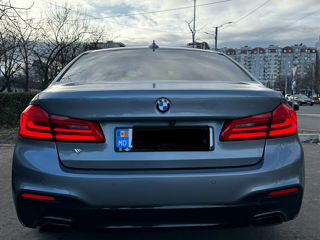 BMW 5 Series foto 8