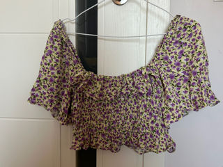 Top cu imprimeu floral ZARA