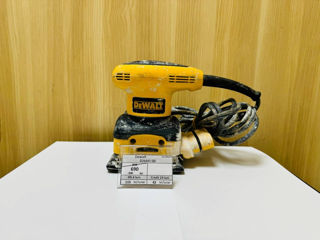 Шлифмашина вибрационная DEWALT D26441 230вт, 790 lei