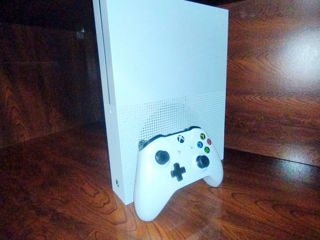 Se vinde xbox one s 1000gb foto 5