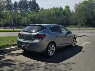 Opel Astra фото 1