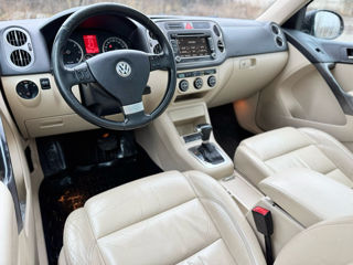 Volkswagen Tiguan foto 8