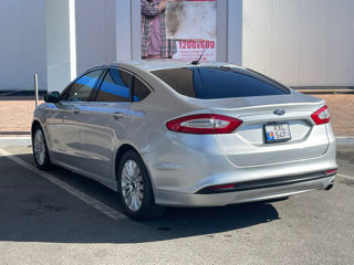 Ford Fusion foto 7