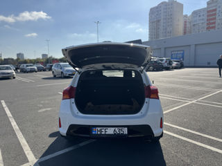 Toyota auris liber spre chirie foto 5