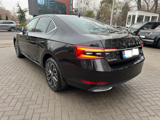 Skoda Superb foto 4