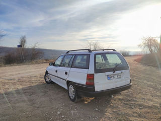 Opel Astra foto 3