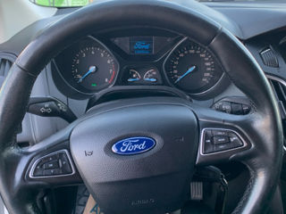 Ford Focus foto 2