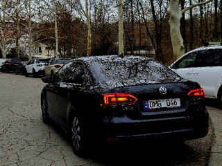 Volkswagen Jetta foto 5