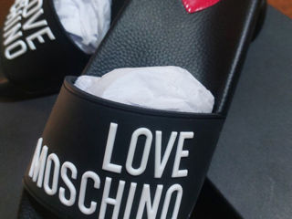 Love moschino foto 2