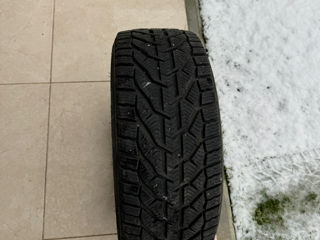 Anvelope iarnă  215/ 45 R17 foto 2