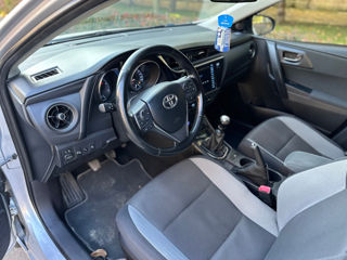 Toyota Auris foto 9