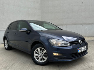 Volkswagen Golf foto 1