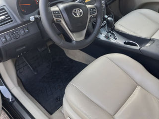 Toyota Avensis foto 7