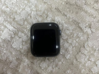 Apple Watch 4 / 44 mm foto 1