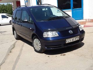 Volkswagen Sharan foto 5