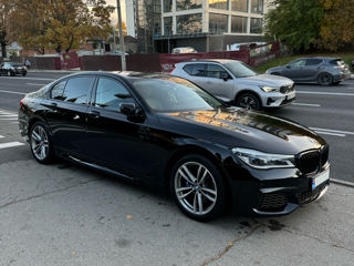 BMW 7 Series foto 2