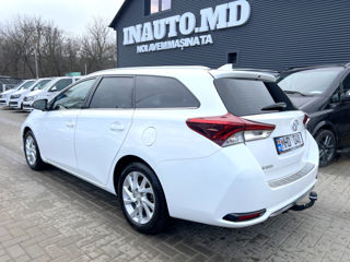 Toyota Auris foto 2