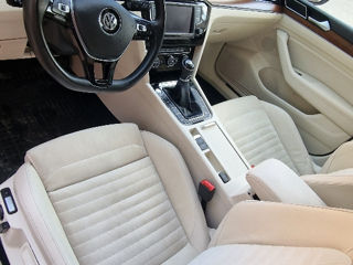 Volkswagen Passat foto 4