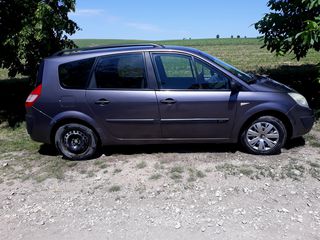 Renault Grand Scenic foto 1