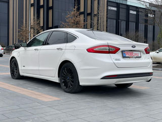 Ford Fusion foto 5