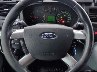 Ford Transit foto 8