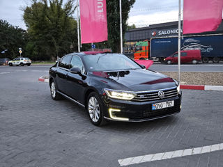 Volkswagen Passat foto 3