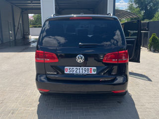 Volkswagen Touran foto 6