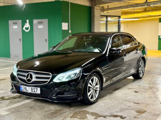 Mercedes E-Class foto 1