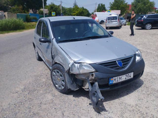 Dacia Logan foto 1