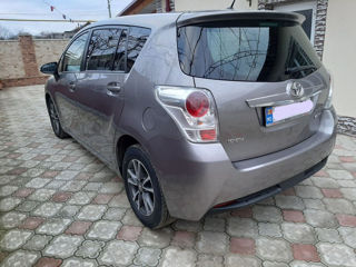 Toyota Verso foto 6