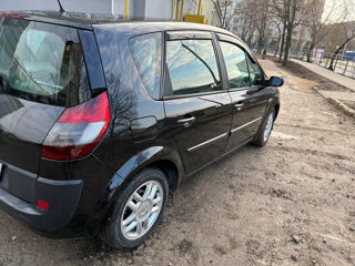 Renault Scenic foto 9