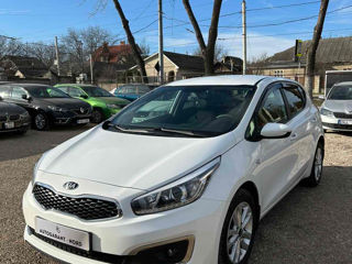 KIA Ceed foto 3