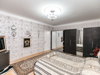 Apartament cu 4 camere, 186 m², Centru, Chișinău foto 8