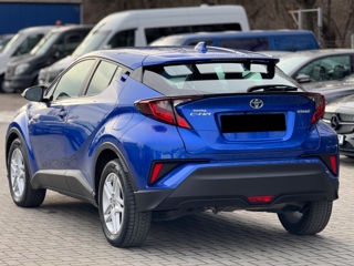 Toyota C-HR foto 3