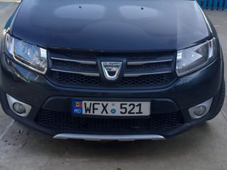 Dacia Sandero foto 1