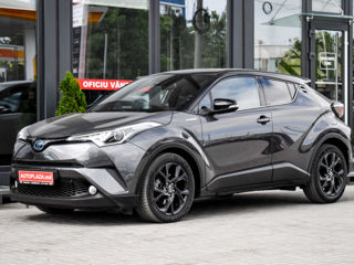 Toyota C-HR foto 1