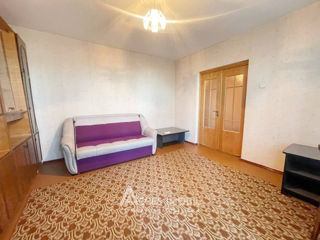 Apartament cu 2 camere, 55 m², Buiucani, Chișinău foto 3