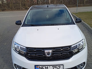 Dacia Sandero foto 2