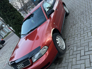 Audi A4 foto 2