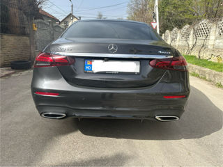 Mercedes E-Class foto 2